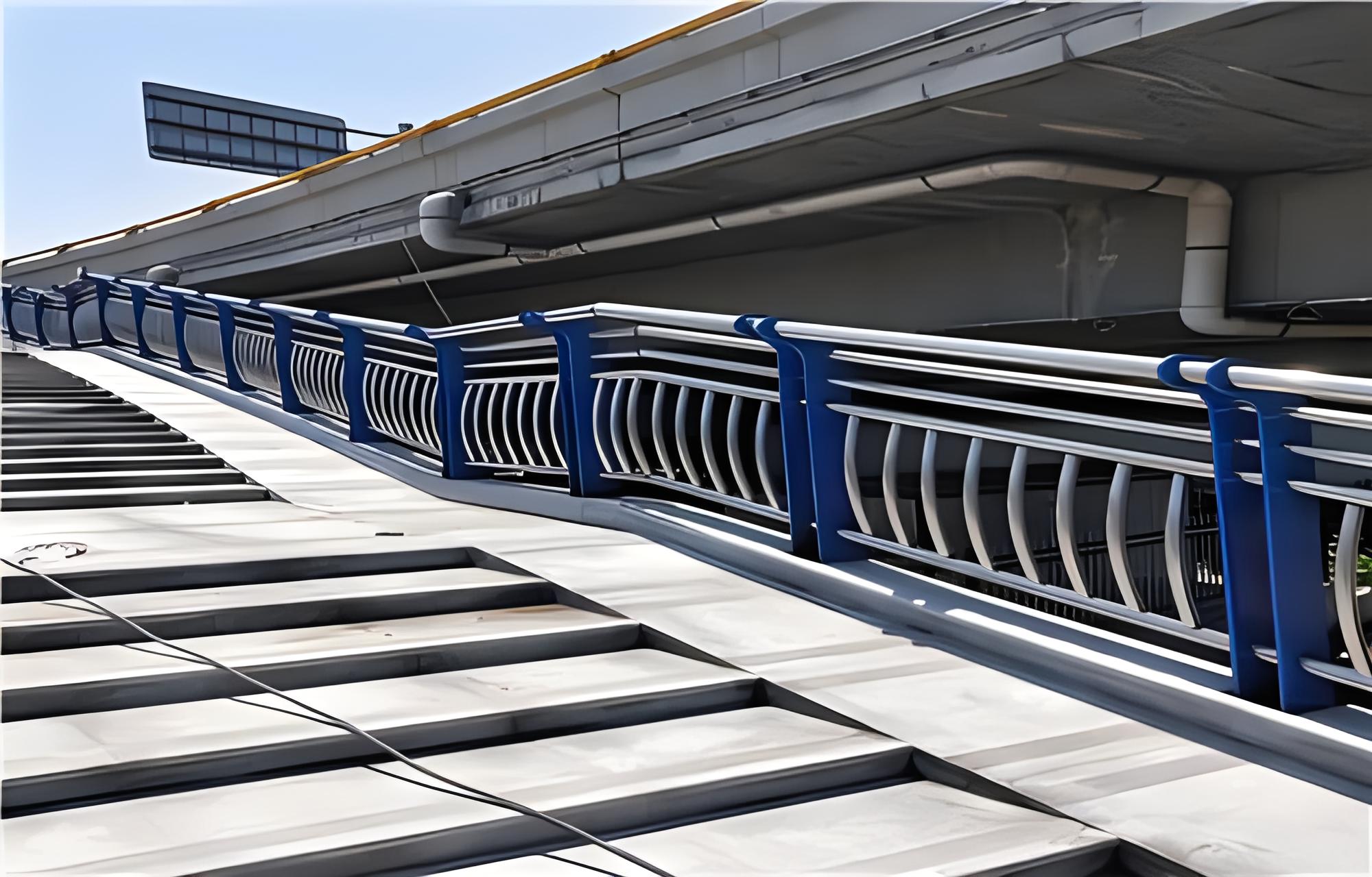 盘锦不锈钢桥梁护栏维护方案：确保安全，延长使用寿命
